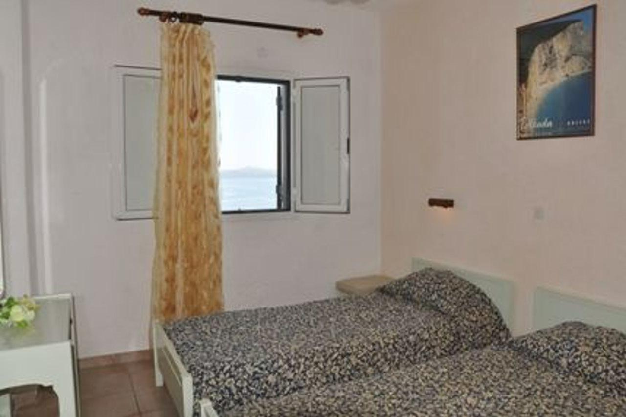 Yannis Servos Barbati Apartments Екстер'єр фото